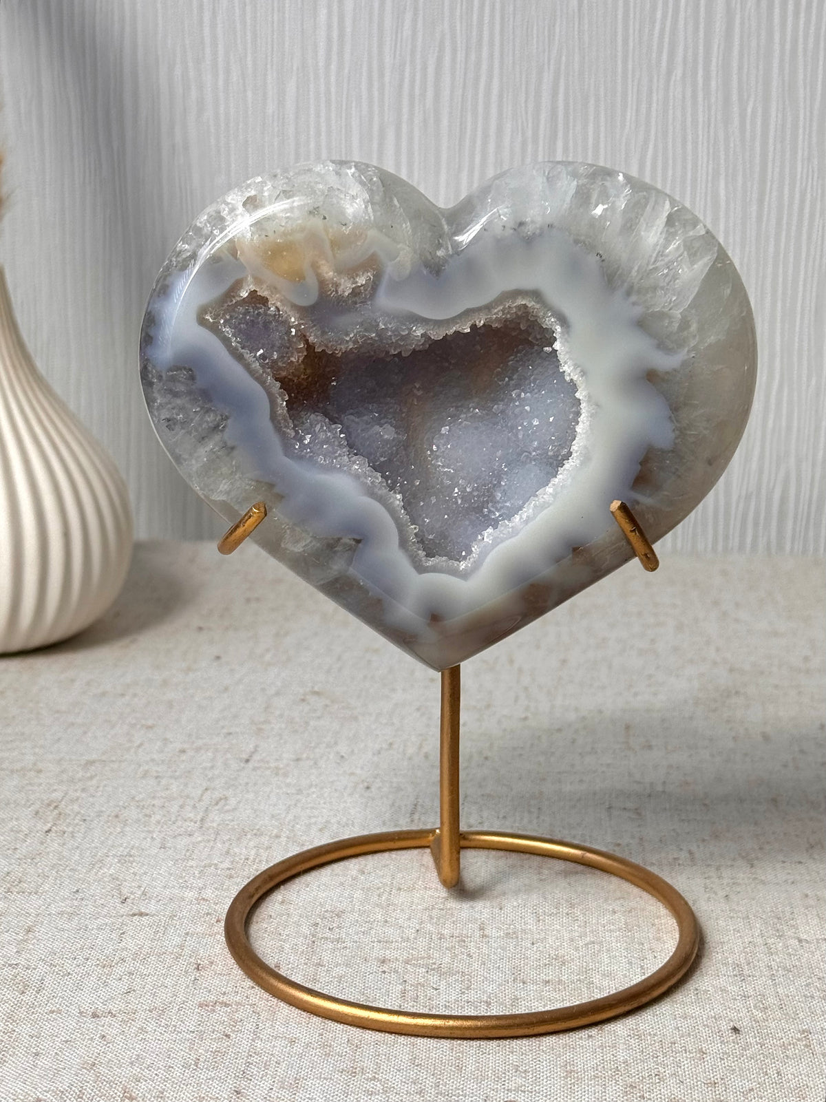 Agate Heart On Stand 🩵