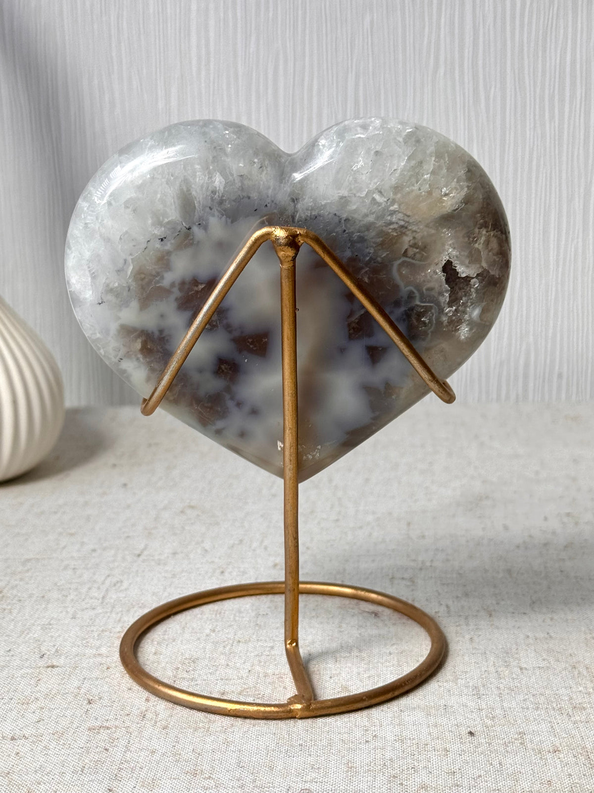 Agate Heart On Stand 🩵