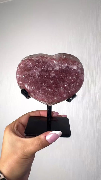 Rainbow Amethyst Heart On Stand 🩷
